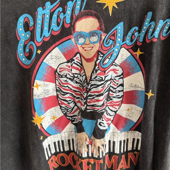 Elton John NWT Graphic T-Shirt with Crystal Detail Washed Out Black size XL - Picture 2 of 3